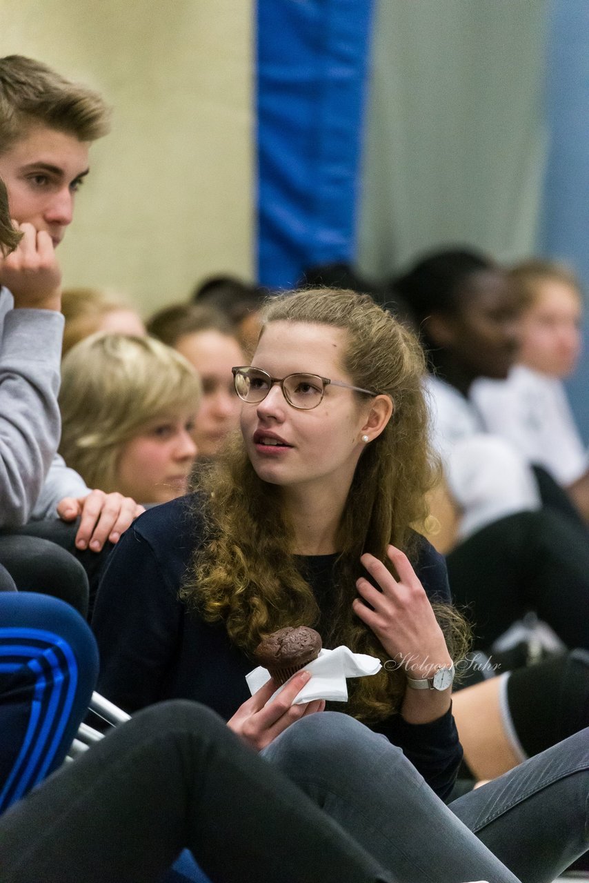 Bild 58 - Loewinnen Cup B-Juniorinnen